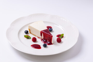 cheesecake with cherries