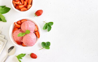 Strawberry ice cream in bowl