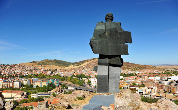 Tribute to the coal miners. The Miner in Puertollano, Ciudad Real province, Castilla la Mancha, Spain. Made by the sculptor Jose Noja in 1983. 
