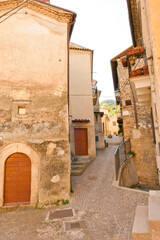 Fototapeta na wymiar Borgo medievale di Castrovalva, Abruzzo, Italy