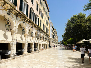 Obraz premium Eleftheras street corfu, Greece. The historic center of Corfu town.