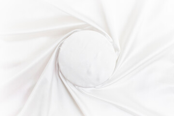 round empty space with satin radial lines