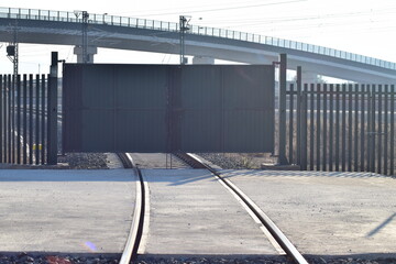 V&iacute;as, ferrocarril, curioso