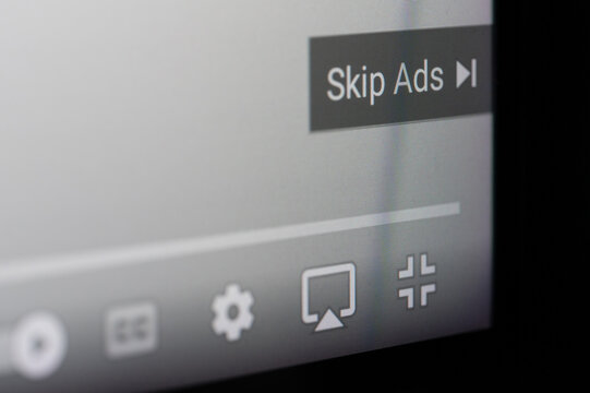 Skiping ads in youtube video
