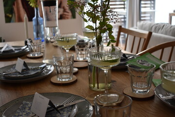 Gedeckter Tisch
