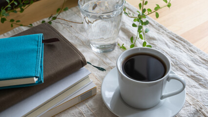 コーヒーと本・陽のあたる部屋