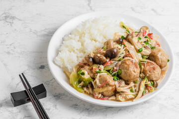 肉団子の餡かけランチ