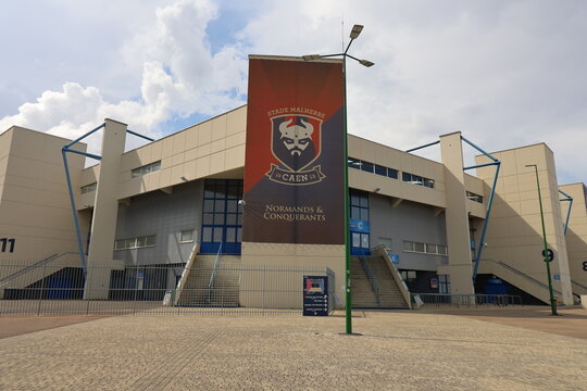 Le stade Malherbe, stade de football, vue de l'ext&eacute;rieur, ville de Caen, d&eacute;partement du Calvados, France