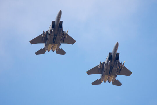 Formaci&oacute;n de aviones de combate f-15