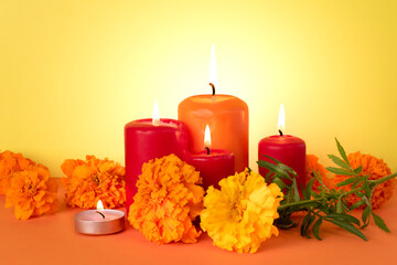 Obraz na płótnie Canvas Marigold flowers and Candles.Flowers of cempasuchil, altar. Day of the dead concept dia de los muertos.copy space