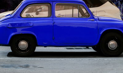 Fototapeta na wymiar old blue car