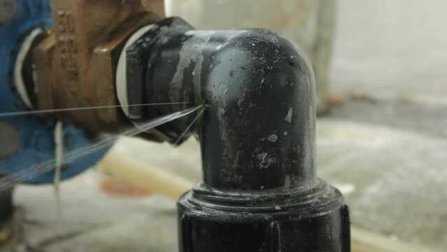 90 degree elbow water pipe 50 mm PB type was broken by external force