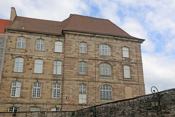 Fototapeta na wymiar Historic building in Luxiel-les-Bains, France 