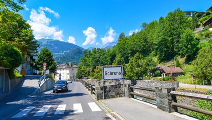 Ortseinfahrt Schruns im Bezirk Bludenz in Vorarlberg, Österreich
