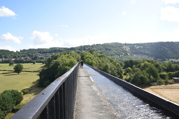 the canal on top of the Pontcysyllte aqueduct 