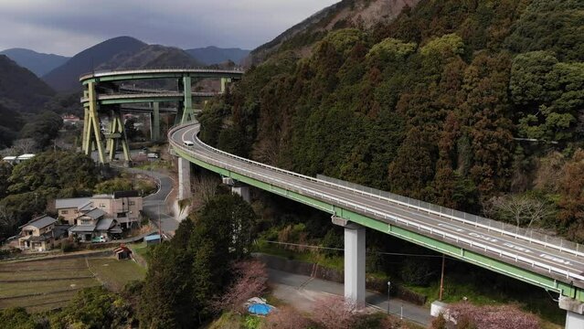 河津七滝ループ橋 空撮