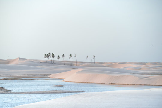 Paisagem natural em len&ccedil;ois maranhenses