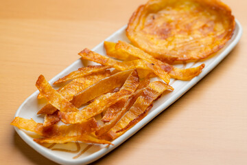 Cooked dried fish fillet snack