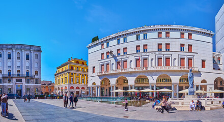 Panorama Piazza Della Vittoria With