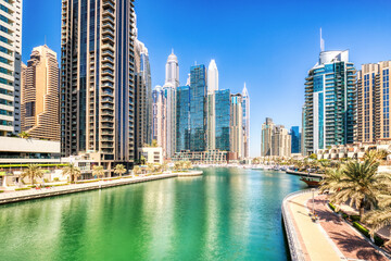 Fototapeta premium Dubai Marina during a Sunny Day, United Arab Emirates