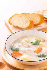 Fototapeta premium 美味しそうなチキンクリームシチュー