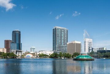 Obraz premium Downtown Orlando from Lake Eola Park