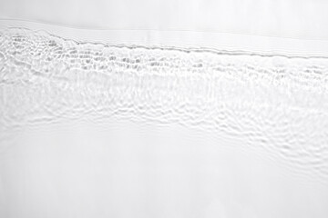 白背景の波紋水紋デザイン