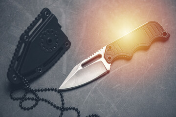 Fixed blade pocket knife
