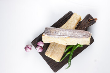 Jambal Roti is the ariidae or ariid catfish, which is usually processed as salted fish.