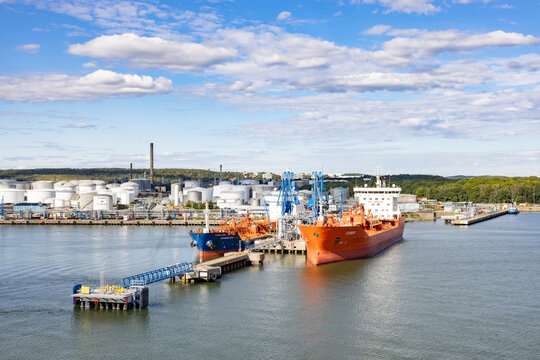 Oil/Chemical Tanker SHANNON STAR (Flag Malta ) and  Oil/Chemical Tanker STENBERG (flag Norway)is currently located at  Gothenburg oil terminal,Sweden,Scandinavia,Europe