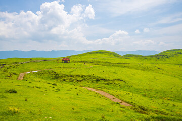 Fototapeta premium 熊本県 阿蘇パノラマラインから望む絶景 