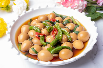 Soy Sauce Braised Quail Eggs ( mechurial jangjorim ) - Korea Food