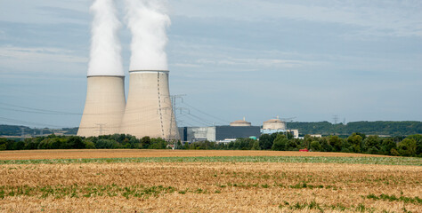 Fototapeta na wymiar centrale nucléaire, Nogent sue Seine, 10, Aube