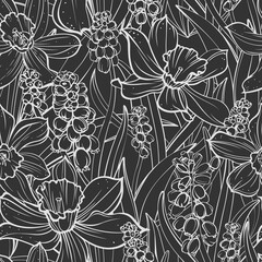 Seamless pattern with Muscari and Daffodil. Spring flowers, isolated on black background. Hand-drawn illustrations.