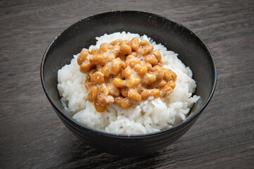 日本の伝統和食、納豆