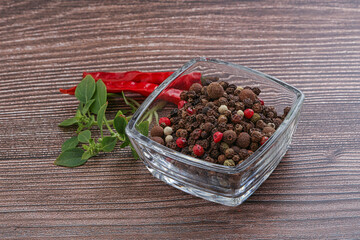 Red, black, yellow pepper mix