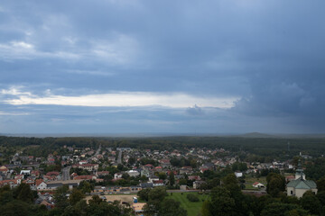 Zamek Olsztyn jest jednym z największych i najbardziej efektownych reliktów obiektów obronnych Wyżyny Krakowsko-Częstochowskiej. Wzniesiony w drugiej połowie XIII stulecia.