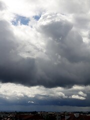 Fototapeta premium view at cloudy sky and dainy weather