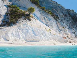 Obraz premium Beautiful tropical white beach with turquoise water and white sand