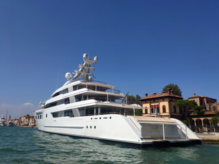 yacht a Venise