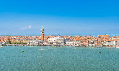Naklejka premium Vue de Venise depuis l'église de San Giorgio Maggiore. 