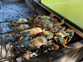 blue crab cooked on the grill