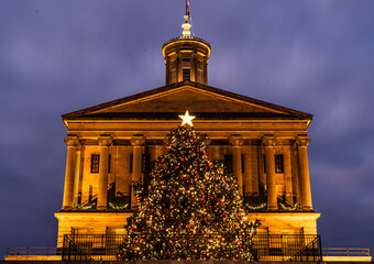 Tennessee State Capitol, Nashville, at night - obrazy, fototapety, plakaty