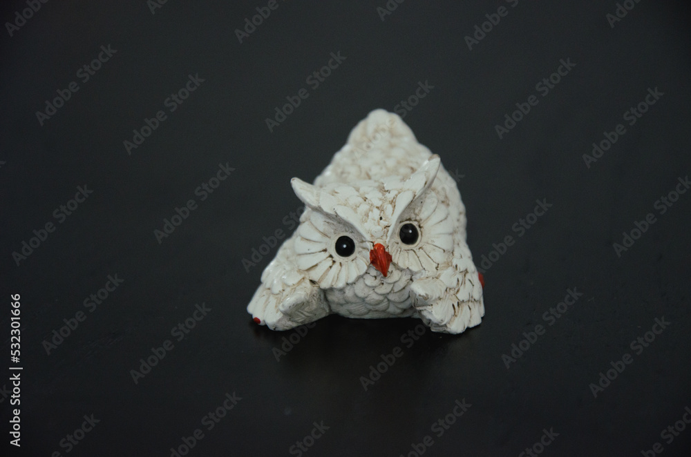 Wall mural White owl Ceramic miniature figurine