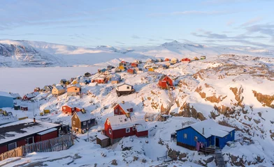 Fotobehang Town Uummannaq during winter in northern West Greenland beyond the Arctic Circle. Greenland, Danish territory © Danita Delimont