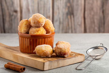 Bowl with rain cookies. In Brazil known as 