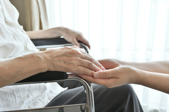 手を差し伸べる の画像 9 487 件の Stock 写真 ベクターおよびビデオ Adobe Stock