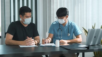 Doctor and patient talking about sick.