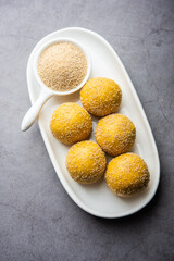 Khas khas besan laddu or poppy seeds and chickpea flour laddo or laddoo