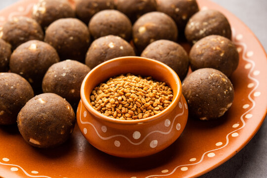 Fenugreek or methi ke Laddu, laddo or laddoo or sweet mithai balls for boosting immunity in winters
